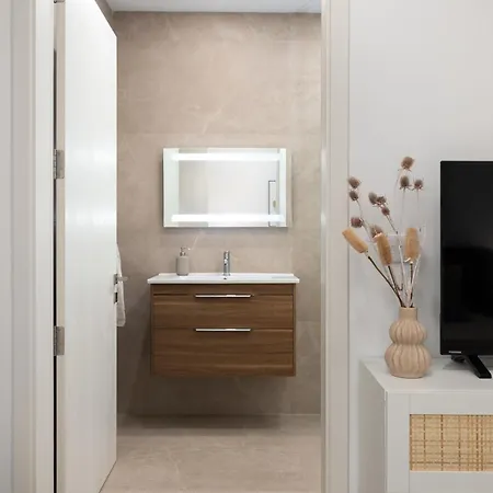 Modern 2br With Outside Furniture - Close To Sliema, Saint Julians & Valletta 姆西达