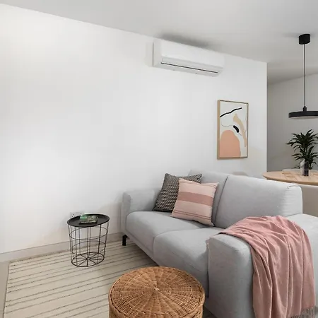 Modern 2br With Outside Furniture - Close To Sliema, Saint Julians & Valletta Msida
