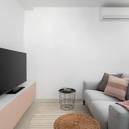 Modern 2br With Outside Furniture - Close To Sliema, Saint Julians & Valletta * Msida
