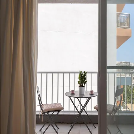 Modern 2br With Outside Furniture - Close To Sliema, Saint Julians & Valletta *