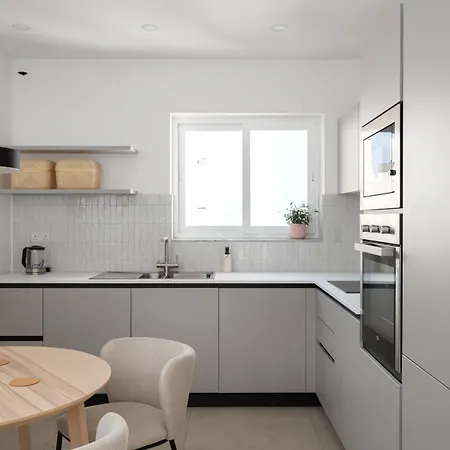 Modern 2br With Outside Furniture - Close To Sliema, Saint Julians & Valletta Msida