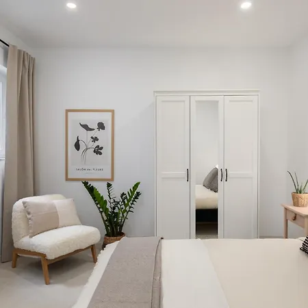 Modern 2br With Outside Furniture - Close To Sliema, Saint Julians & Valletta Msida