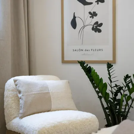 Modern 2br With Outside Furniture - Close To Sliema, Saint Julians & Valletta *