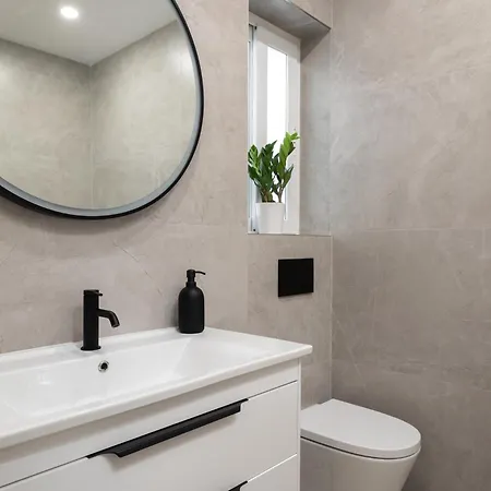 Modern 2br With Outside Furniture - Close To Sliema, Saint Julians & Valletta Msida