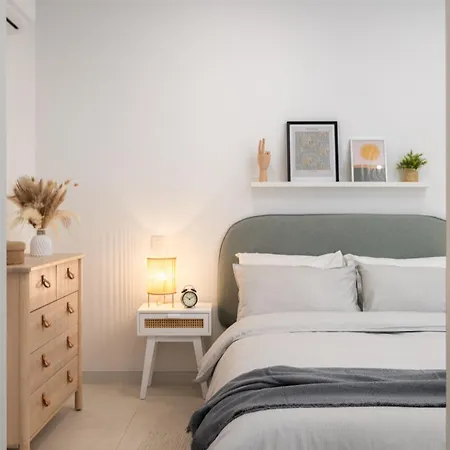 Apartament Modern 2br With Outside Furniture - Close To Sliema, Saint Julians & Valletta