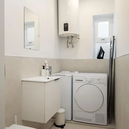 Modern 2br With Outside Furniture - Close To Sliema, Saint Julians & Valletta Apartamento Msida