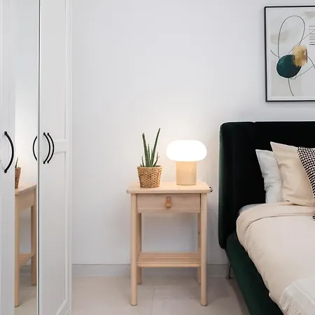 Apartament Modern 2br With Outside Furniture - Close To Sliema, Saint Julians & Valletta *